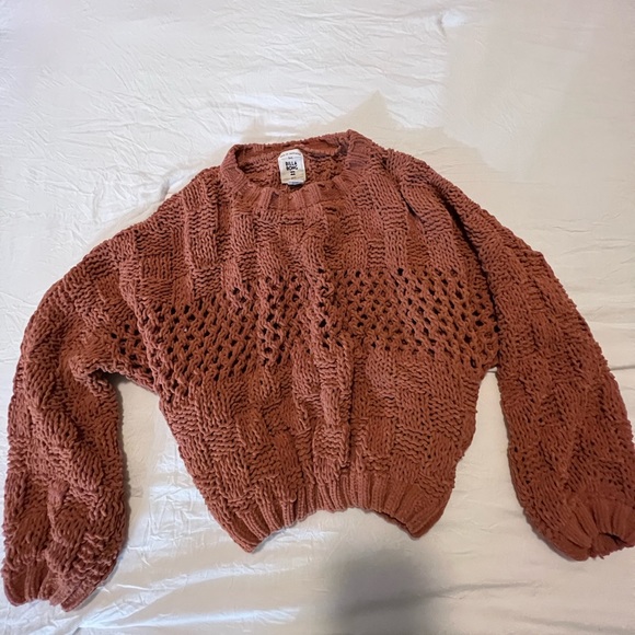 Billabong Tops - Women sweater perfect for fall